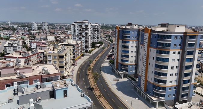 Tarsus’un yolları Büyükşehir’le modernize ediliyor