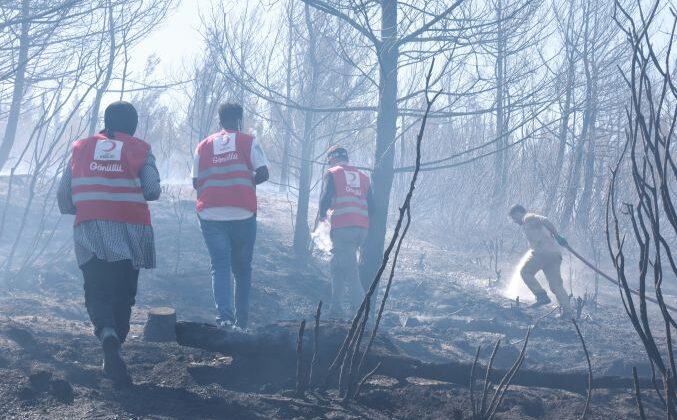 Türk Kızılay’ın orman yangınlarıyla mücadeleye desteği sürüyor