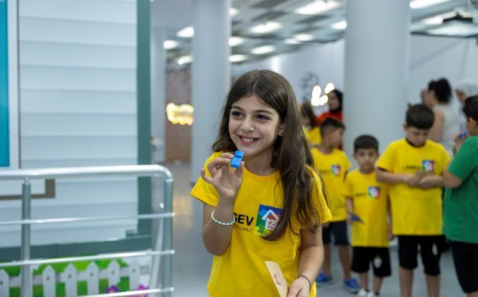 Pet şişe kapaklarından acil durum düdüğü üretiliyor