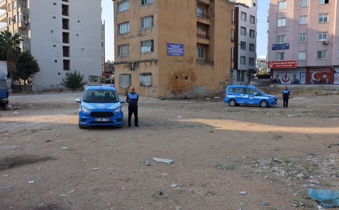Akdeniz Zabıtası, “Kuş Pazarını” kaldırdı