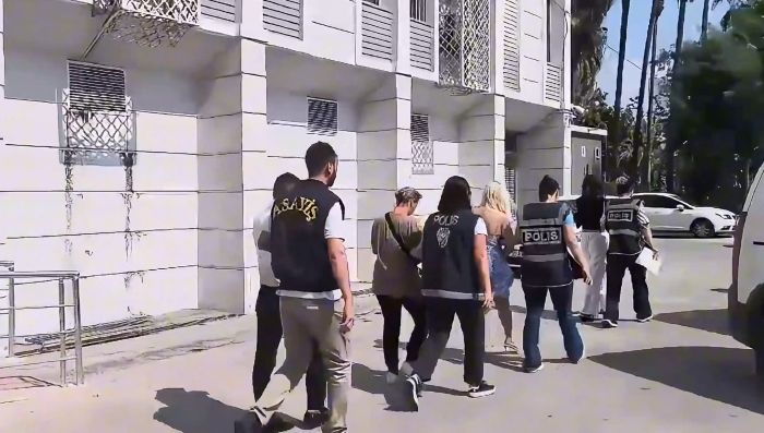 Mersin Polisi, sahte altın üreterek kuyumculara satan 6 kişilik şebekeyi çökertti