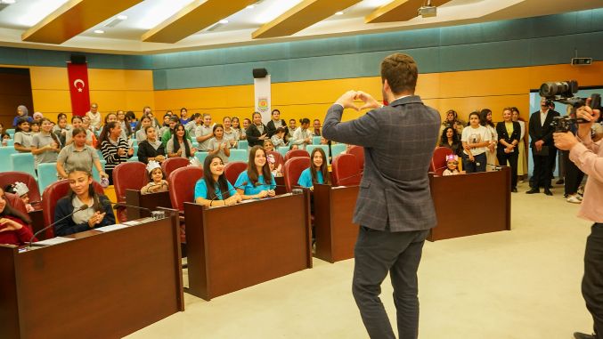 Tarsus’ta Dünya Kız Çocukları Günü renkli ve anlamlı etkinliklerle kutlandı