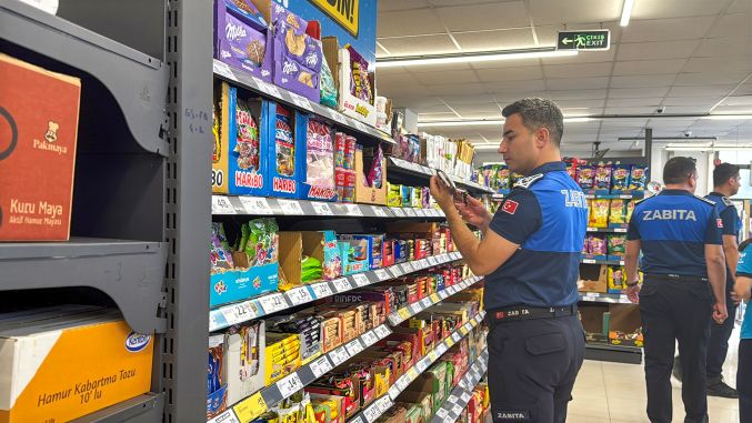 Tarsus Belediyesi’nden marketlere sıkı denetim