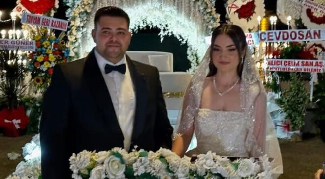 Mersin’in iş ve siyaset dünyası İstiklal Koçyiğitin mutlu gününe tanıklık etti