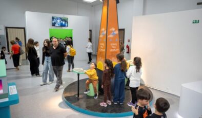 Ara tatilin vazgeçilmezi Mercan 100. Yıl İklim ve Çevre Bilim Merkezi oldu