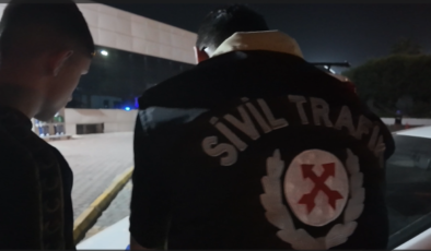 Mersin’de drift atan sürücünün ehliyeti iptal edildi, 55 bin 659 T’de ceza kesildi