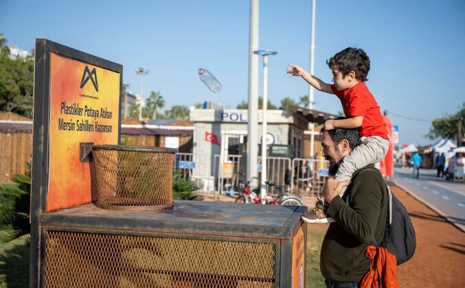 Büyükşehir Belediyesi 1 ton plastik atığı geri dönüştürdü