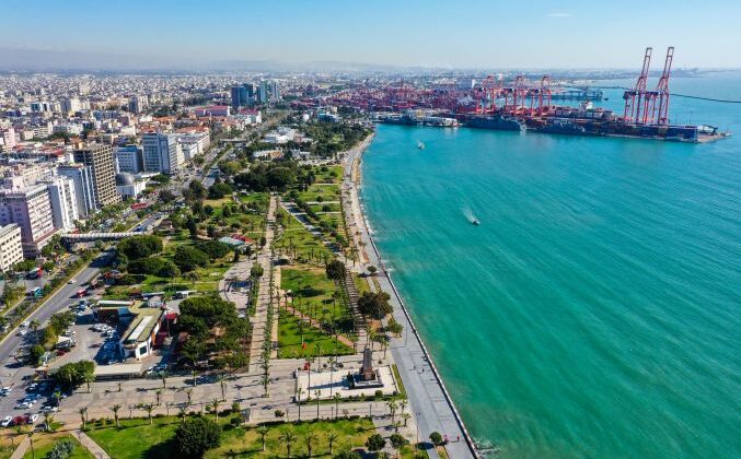 Mersin ulaştırma yatırımlarında “hak ettiği payı” istiyor