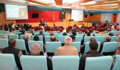 Tarsus’ta Sarı Ulak Projesi kapsamında zeytin yetiştiricilerine eğitimi verildi