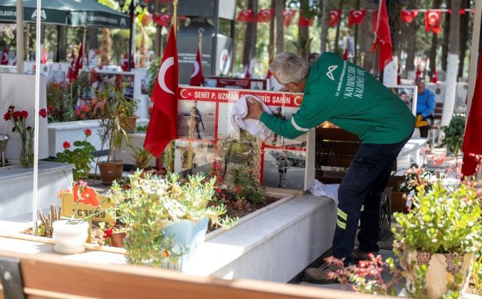 Mersin’de mezar yeri ücreti kaldırıldı, 15 bin cenaze hizmeti verildi