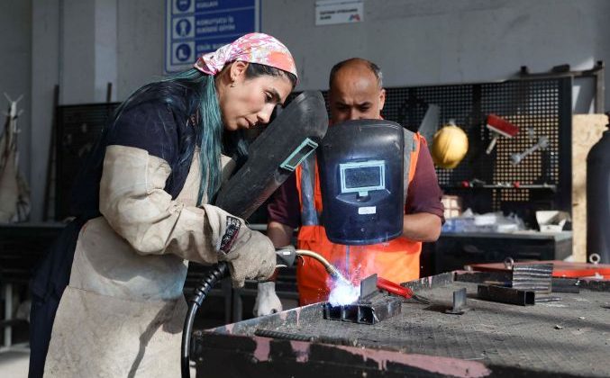 MERCEK kaynak ustalarını yetiştirmeye devam ediyor