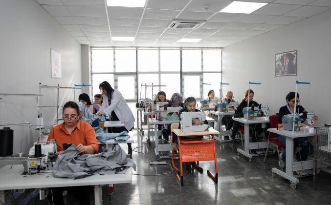 Giyim üretim kurslarına yoğun ilgi