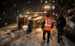 Büyükşehir Ekipleri Kar ile Mücadeleye Hazır