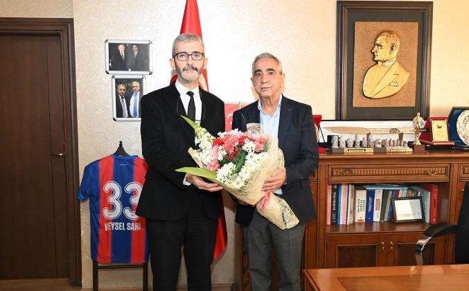 Tarsus Üniversitesi Rektörü Prof. Dr. Ali Özen’den Başkan Sarı’ya ziyaret