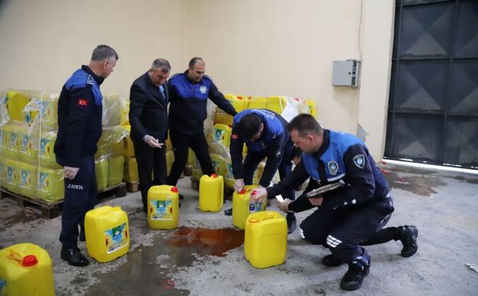 Mersin’de bir firma, yurt dışına yağ diye su gönderecekti!