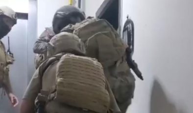 Mersin’de iş inşalarından haraç isteyen suç örgütüne operasyon; 8 kişi tutuklandı