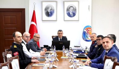 Mersin’de son bir haftada araması olan 809 şahıs yakalandı, bin 758 aracın trafikten men edildi