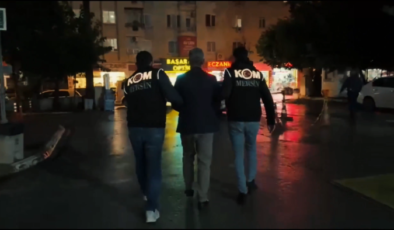 Mersin’de tefecilik yapanlara operasyon: 8 gözaltı