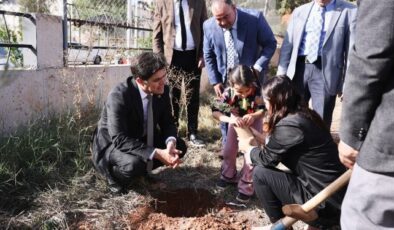 Milli Eğitim Müdürü Özdemirci, ‘Özel öğrencileri’ ziyaret etti