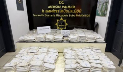 Mersin Polisinden MİT desteği ile zehir tacirlerine darbe; 33 milyonluk uyuşturucu yakalandı