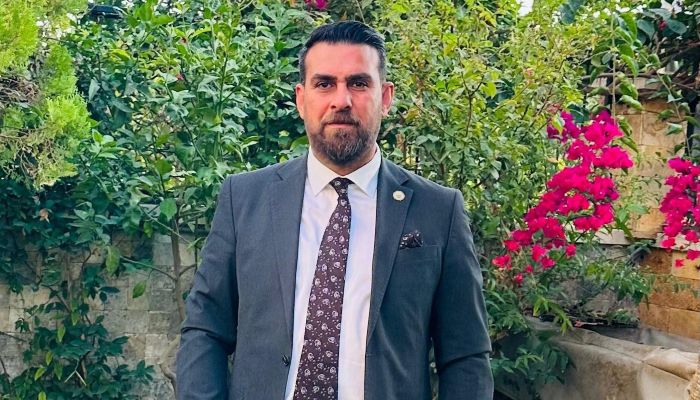 Lojistik firmasının öncülerinden ve Araştırmacı yazar Orhan Fidan’ın yeni yıl mesajı