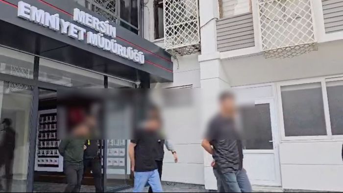 Mersin Polisinden kendilerini “Polis ve savcı” olarak tanıtan çeteye darbe