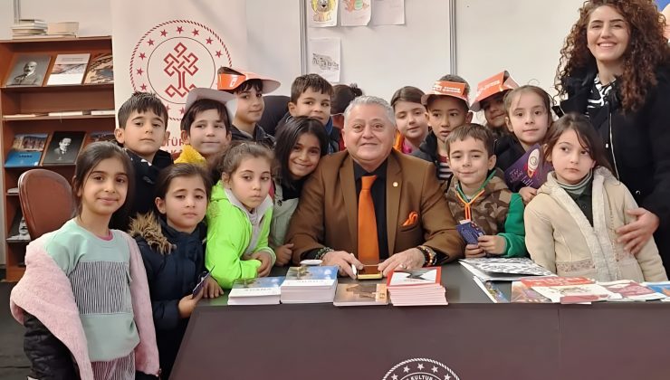 Çukurova Kitap Fuarı’nda yerel kalemlerden güçlü dayanışma