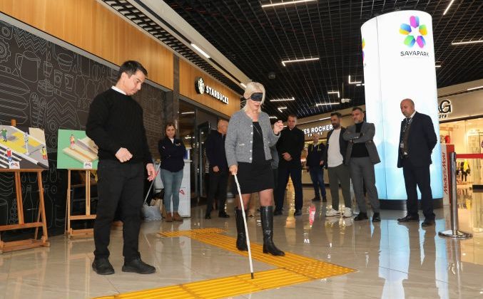 ‘Görme Engelliler Haftası’ kapsamında empati parkuru kurdu