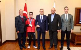 Vali Toros, Taekwando’da Avrupa Şampiyonu Mahmut Arda Doğan’ı tebrik etti