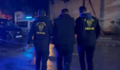 Mersin Polisi, 98 yıl kesinleşmiş hapis cezasıyla aranan firariyi yakaladı