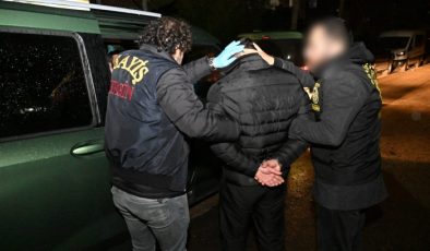 Mersin’de 27 yıl hapis cezası ile cinayetten aranan şahıs yakalandı