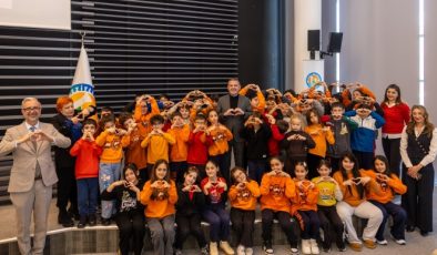 Çocuklar sordu, Başkan Tuncer yanıtladı