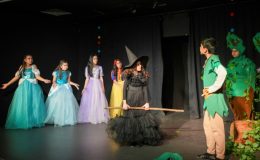 Tarsus Belediyesi Şehir Tiyatrosu’ndan anlamlı gösteri