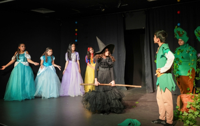 Tarsus Belediyesi Şehir Tiyatrosu’ndan anlamlı gösteri