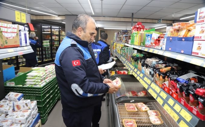 Akdeniz Zabıtasından marketlere Ramazan ayı denetimi