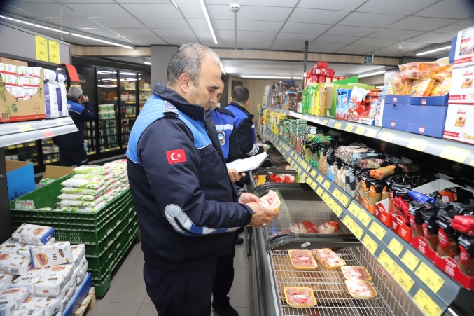 Akdeniz Zabıtasından marketlere Ramazan ayı denetimi