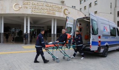 Büyükşehir Belediyesi, ücretsiz hasta nakil ambulansı hizmeti vermeye devam ediyor