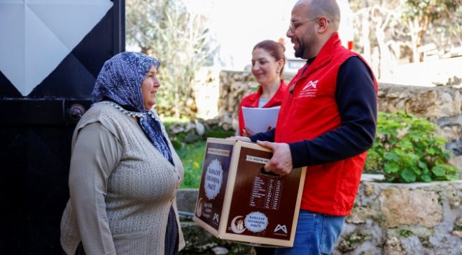 Büyükşehir’den ihtiyaç sahibi 120 bin kişiye Ramazan kolisi