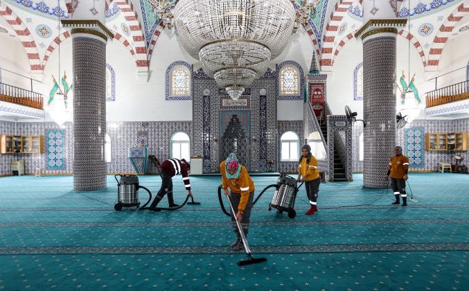 Mezitli’de Camiler Ramazan’a hazır