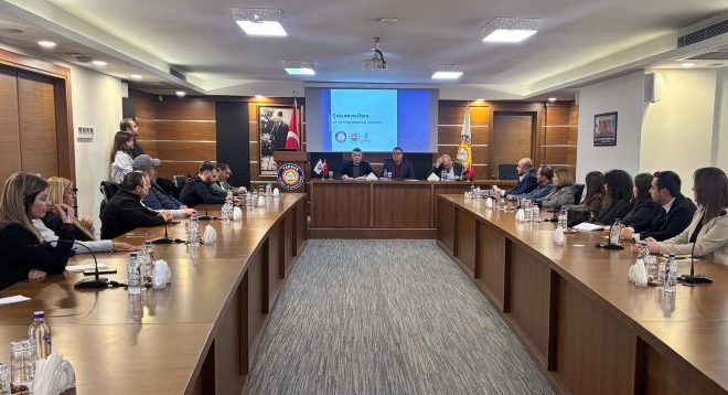 Süs bitkisi bölge tarımında yeni alternatif oluyor