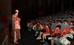 Şehir Tiyatrosu ‘Bilge Hekim Lokman’ Oyunu, binlerce genç seyirciye ulaştı