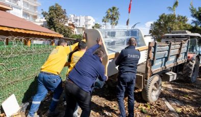 Mezitli’de kamusal alanlarda işgale sıfır tolerans!