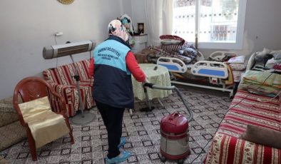 Akdeniz Belediyesi’nden evlere bayram temizliği