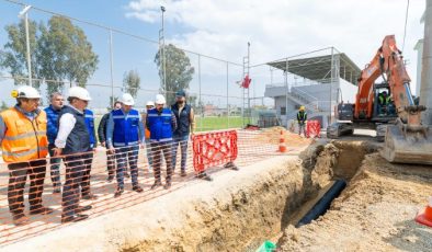 Başkan Seçer, Akdeniz İlçesi kanalizasyon hattı yapım çalışmalarını yerinde inceledi