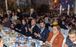 Akdeniz halkı ile buluşan Başkan Seçer: Bu sofralar milletin sofrası