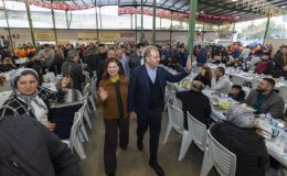 Başkan Seçer ve Meral Seçer Tarsuslularla iftar sofrasında buluştu