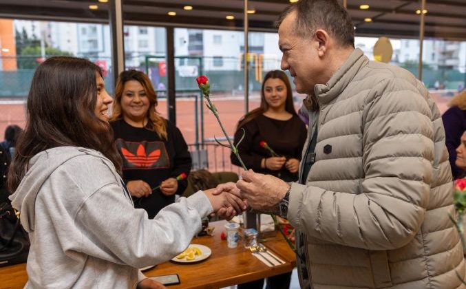 Yenişehir Belediye Başkanı Özyiğit: Kadın üretirse dünya değişir!