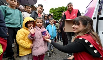 Mersin Büyükşehir’den 13 ilçede 60 bin çocuğa bayram hediyesi