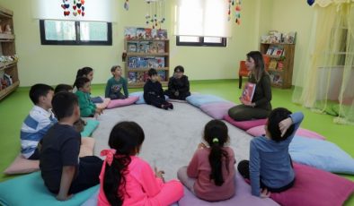 Çocuk Kampüsü’nde ‘Masal ve Drama Atölyesi’ ile kendini keşfediyor