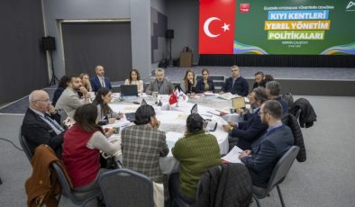 Kıyı kentleri için yerel yönetim politikaları Mersin’de masaya yatırıldı